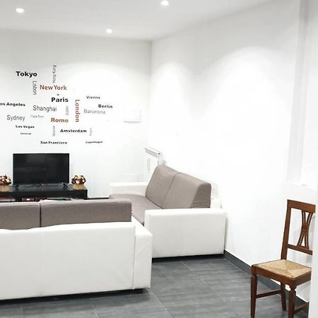 Appartamento Delle Star Milán Exterior foto